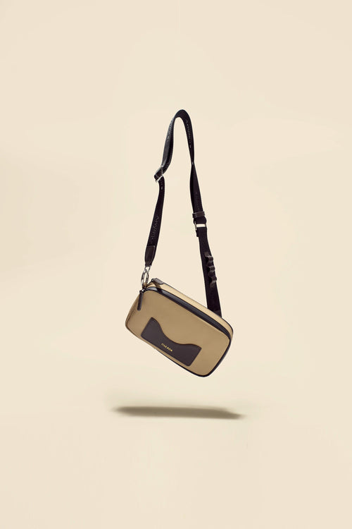 OLEADA NYC Apparel and Accessories > Women > Small Leather Goods > Leather Cardholder Color_Abu Dhabi AnyPack
