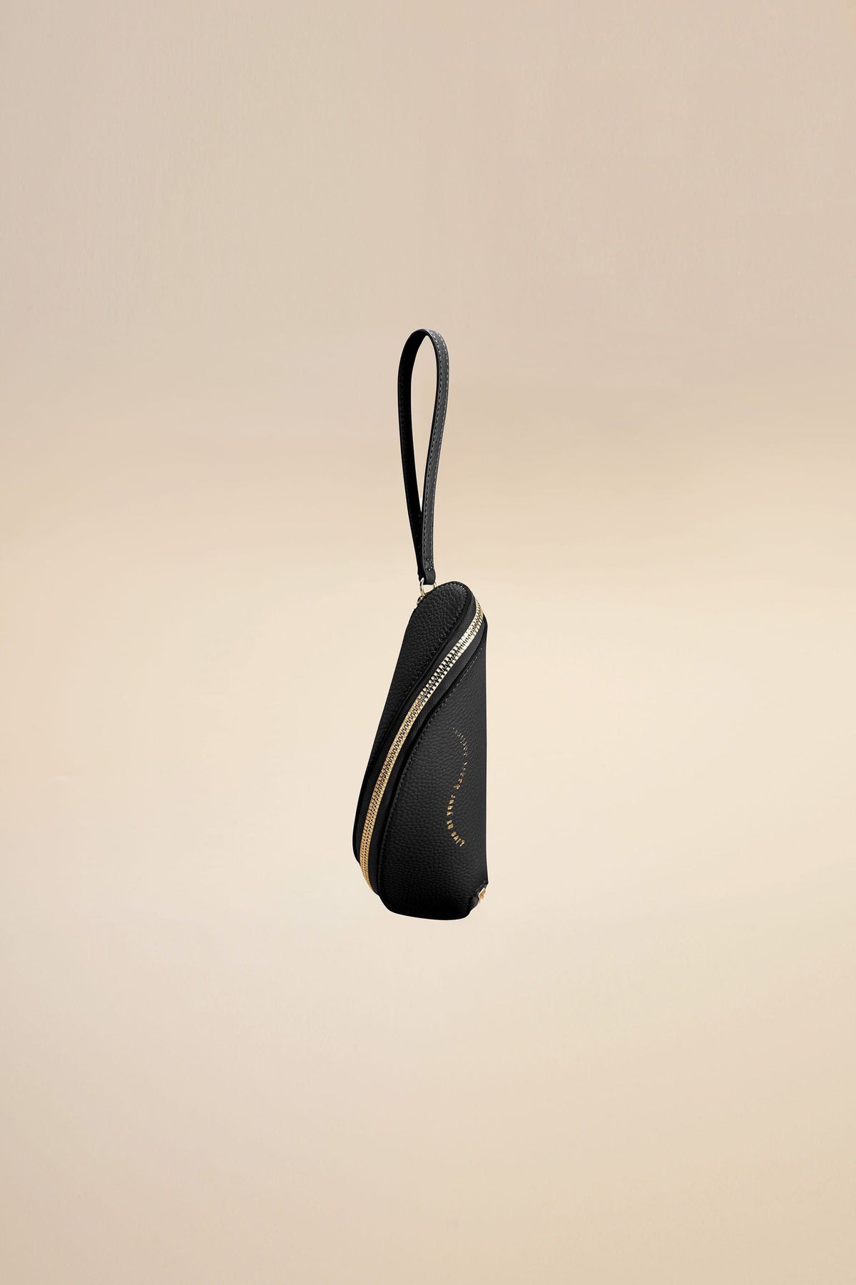 OLEADA NYC Apparel and Accessories > Women > Small Leather Goods > Leather Glasses Case Color_Caviar(G) Wavy Case